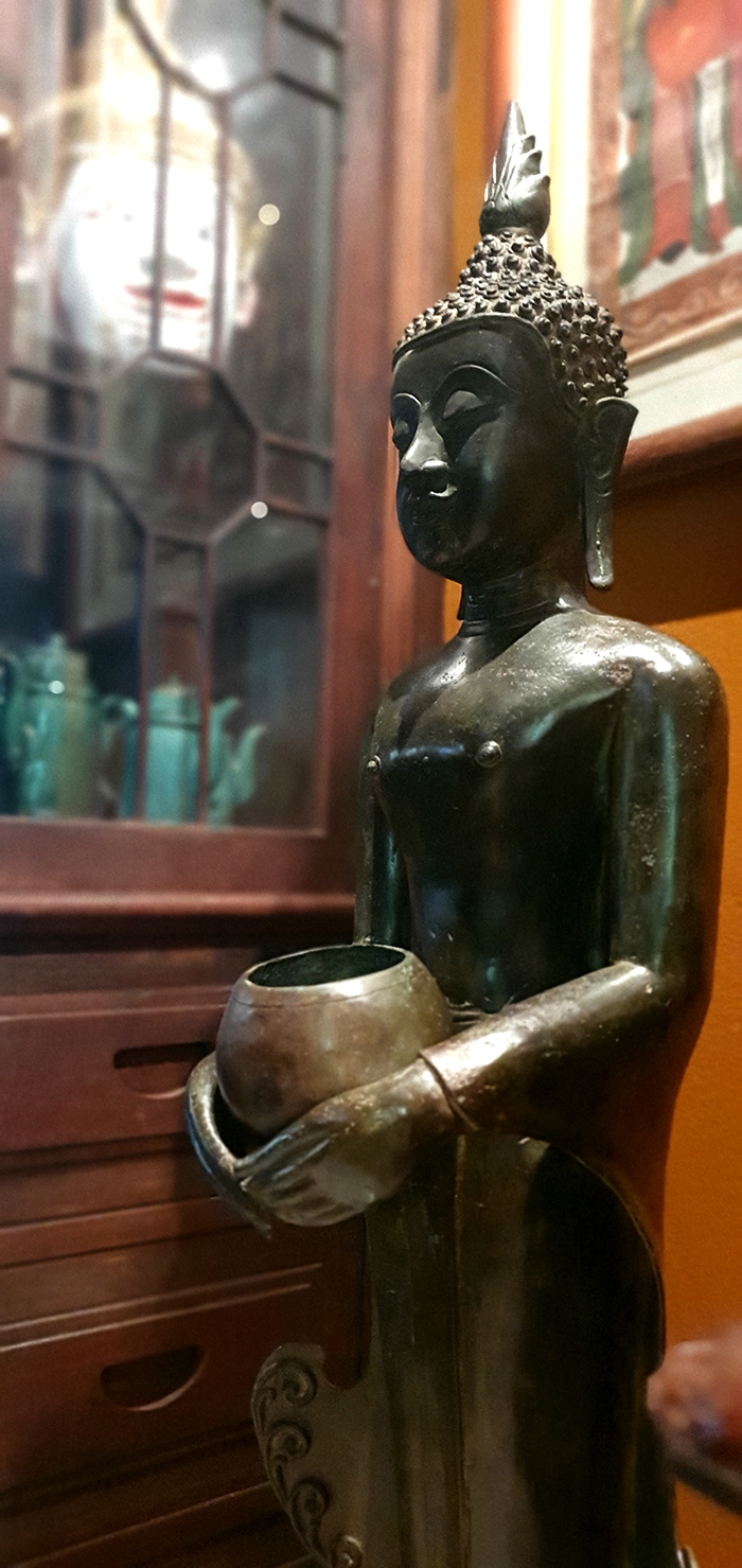 Extremely Rare Early 18C Bronze Chiangsang Buddha # CA1048